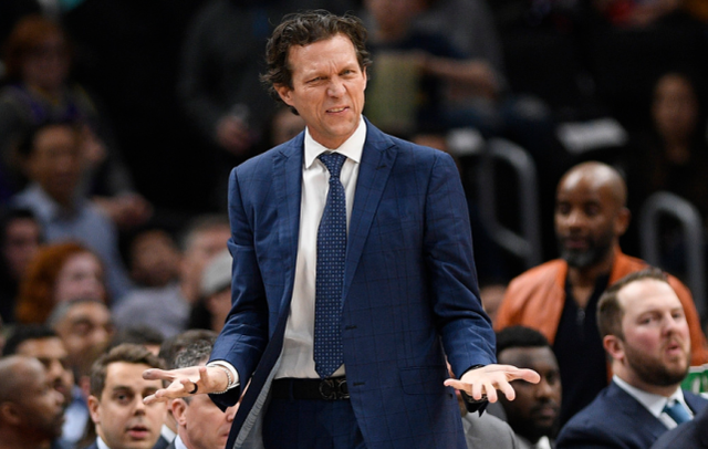 包含Doinb遭遇二十持续失利，老鹰教练压力巨大！的词条中国智慧体育