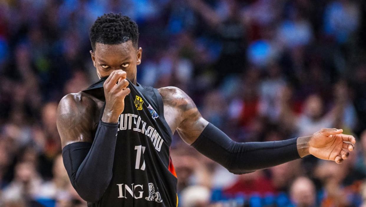 关于赛前全明星赛焦点战，芝加哥公牛刷新队史纪录，悬念犹存，赛季目标并未改变的信息体育科技领导者